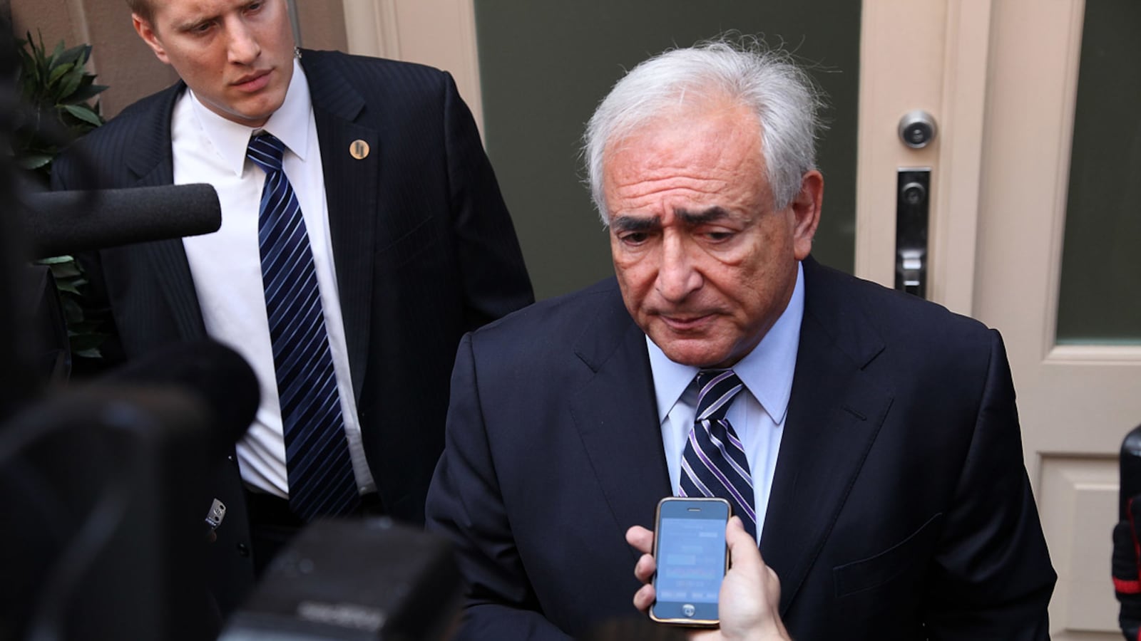 articles/2011/11/28/why-dominique-strauss-kahn-needs-to-tell-his-side-of-the-story/its-time-to-talk-dsk-dickey_kwteui