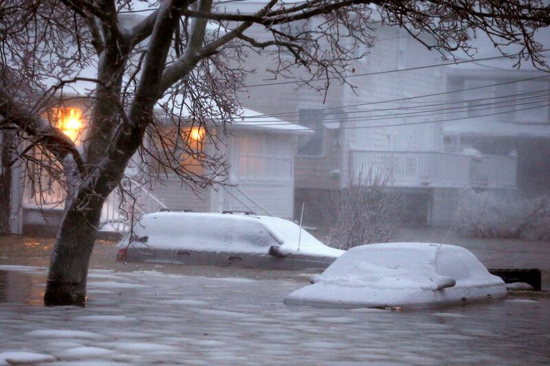 galleries/2015/01/26/blizzard-bears-down-on-northeast-photos/150127-juno-update-02_lw7opu