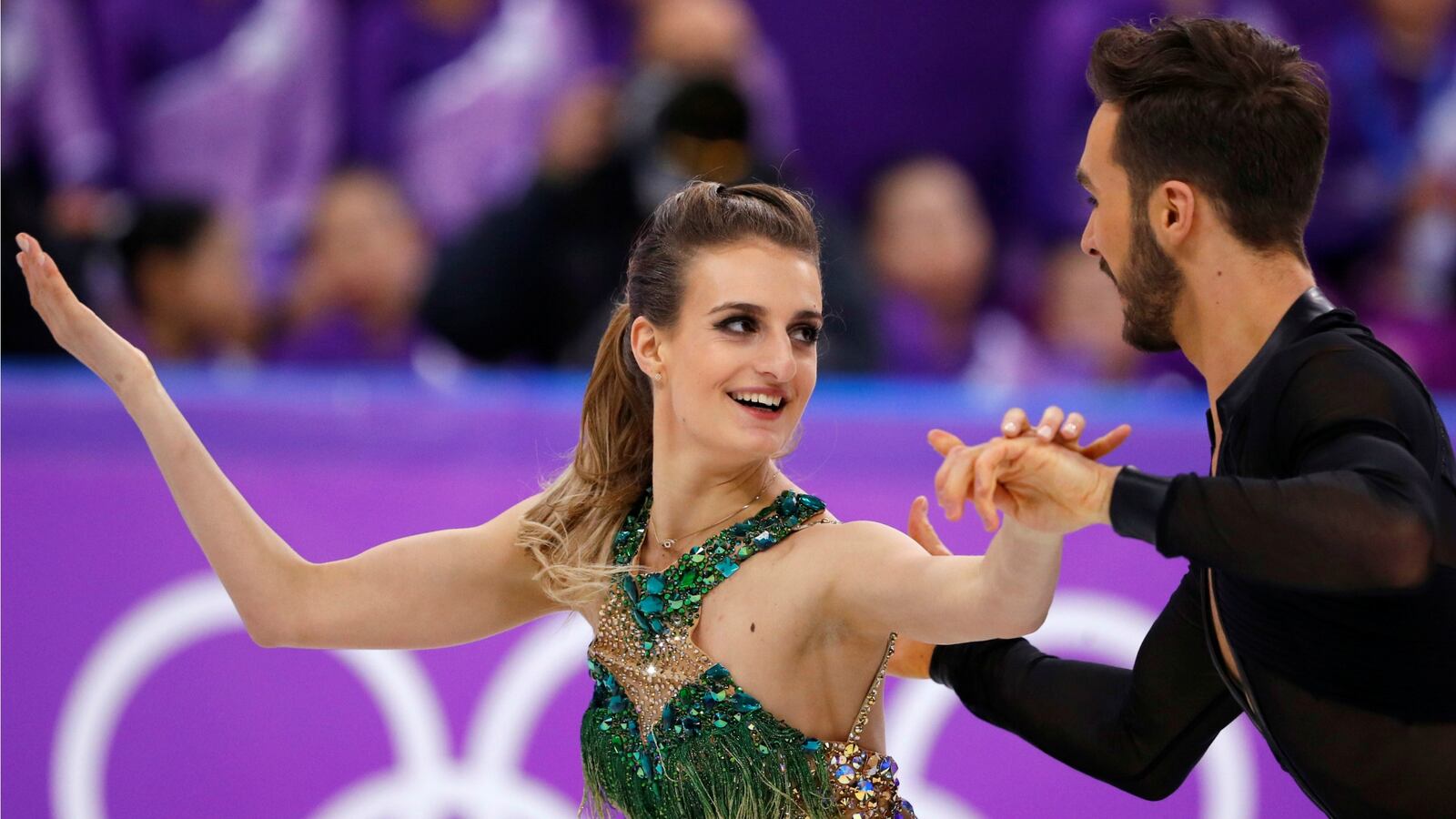 180219-french-skater-wardrobe-malfunction-cheat_im15bh