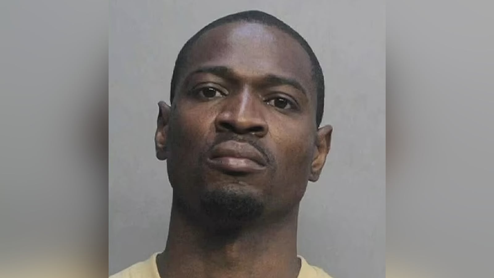 imgonline-com-ua-FrameBlurred-toSqsUfYyav0k_nbcn4s