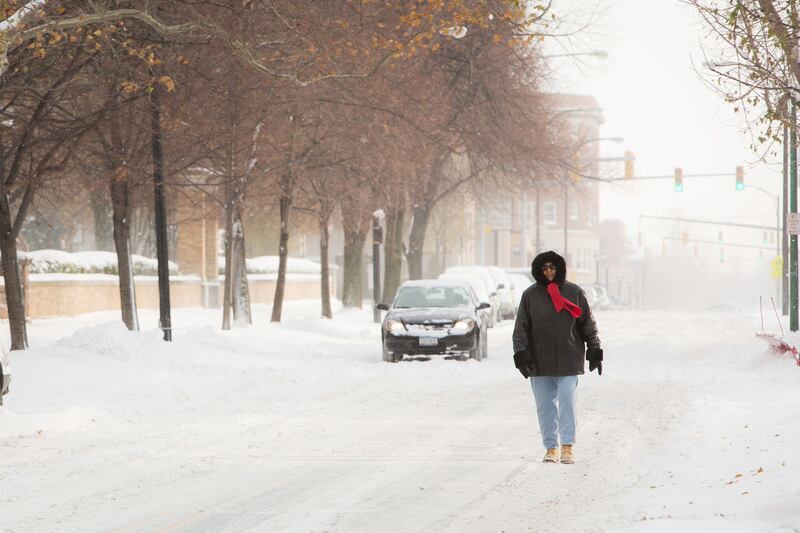 galleries/2014/11/19/a-year-of-snow-dumps-on-buffalo-photos/141119-snow-8_vzsott