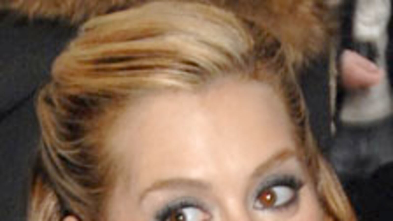 cheats/2009/12/22/the-frantic-attempts-to-save-brittany/brittany-murphy-autopsy_ar0wnr