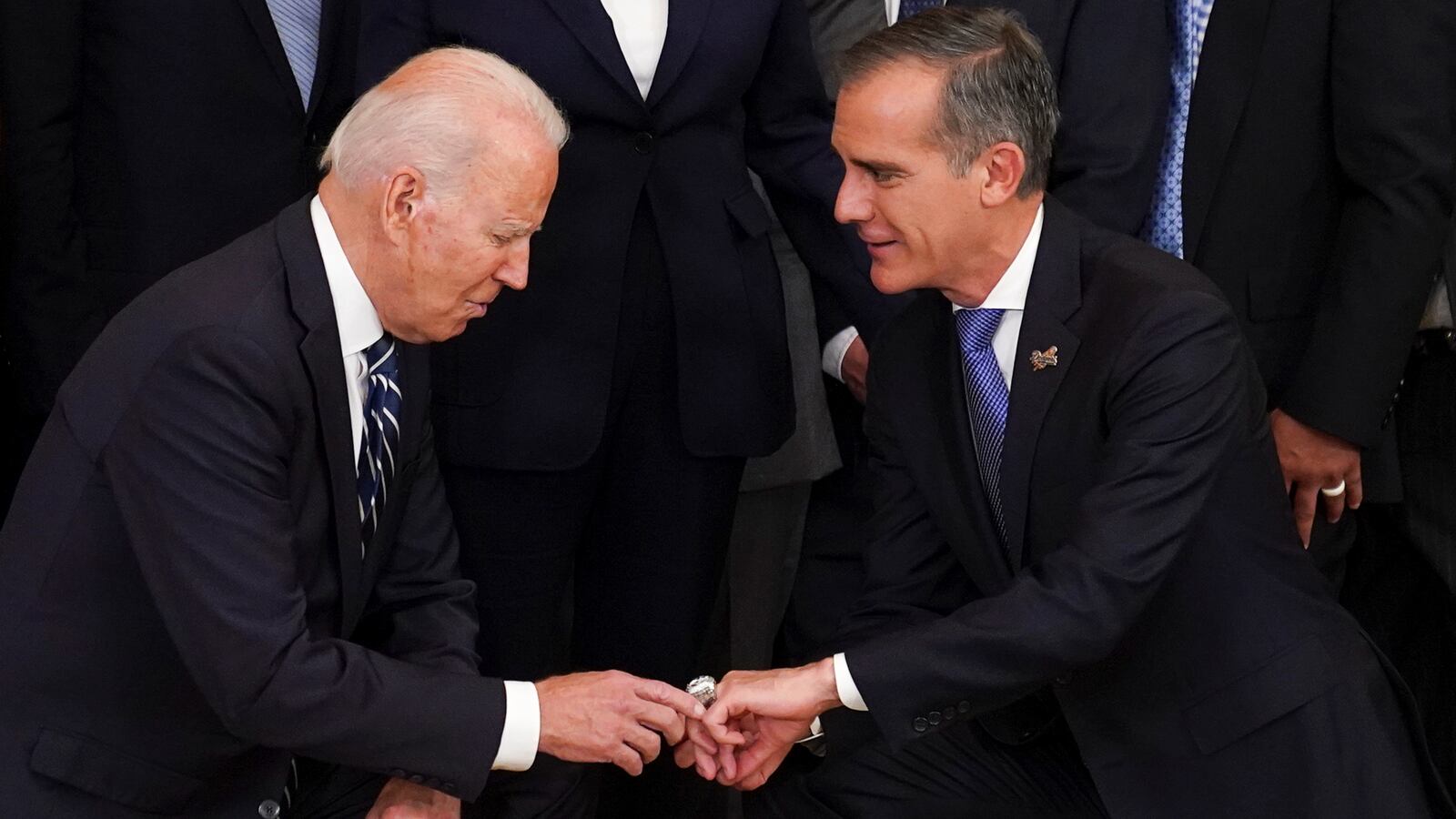 2021-07-02T164438Z_1264059453_RC2GCO9YQQID_RTRMADP_3_USA-BIDEN_kvz8y7
