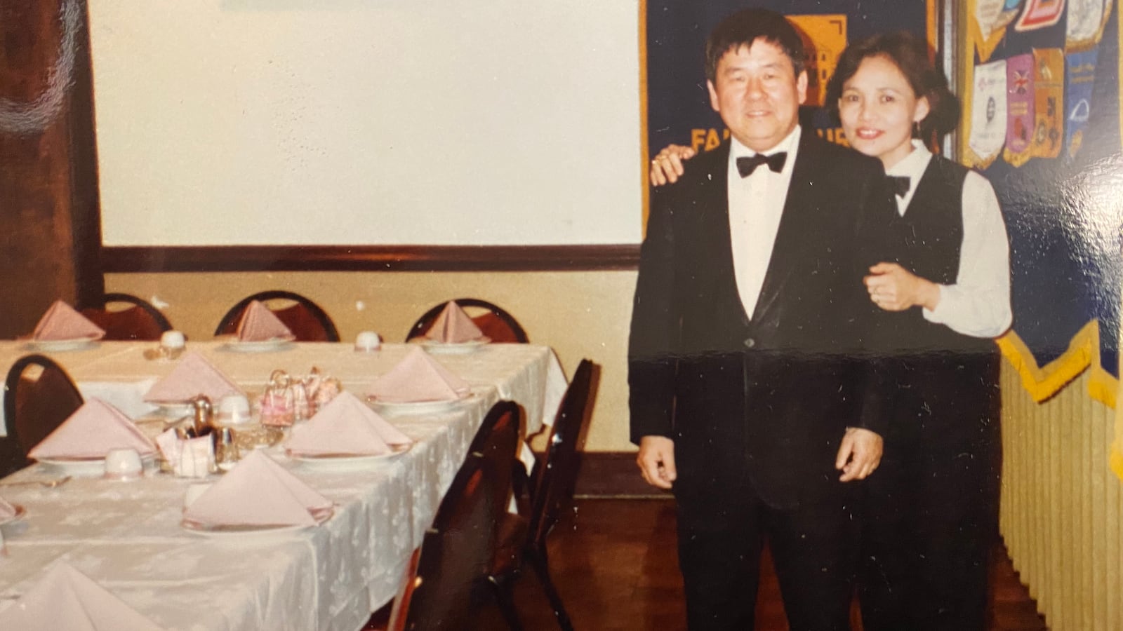 Grant_Lee_at_Restaurant__1_mxqllr