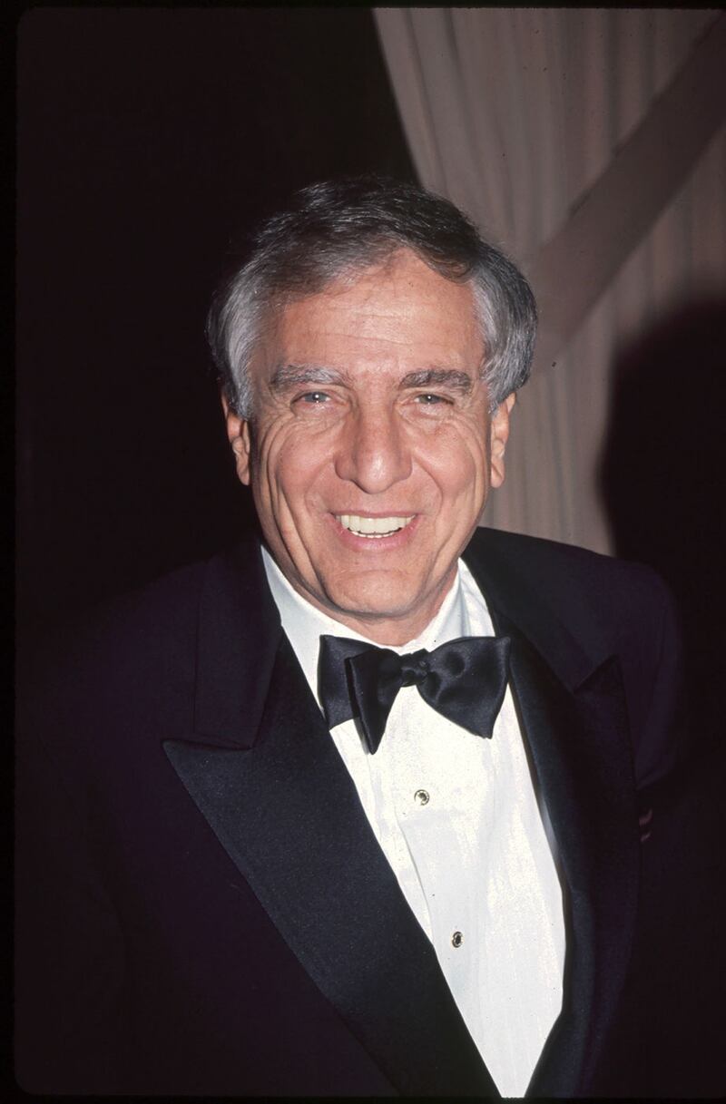 galleries/2016/12/31/the-iconic-celebrities-we-lost-in-2016-carrie-fisher-david-bowie-prince-muhammad-ali-and-more/161205-celeb-death-14-embed-Garry-Marshall_gkk03k