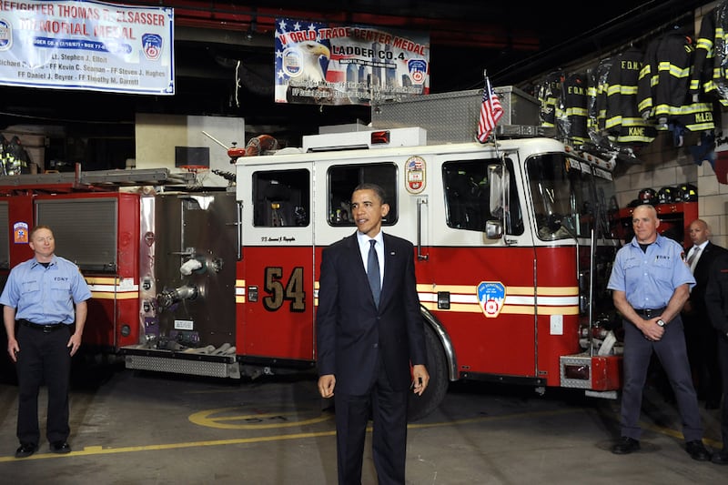 galleries/2011/05/05/obama-visits-ground-zero/obama-gound-zero-04_xemrt8