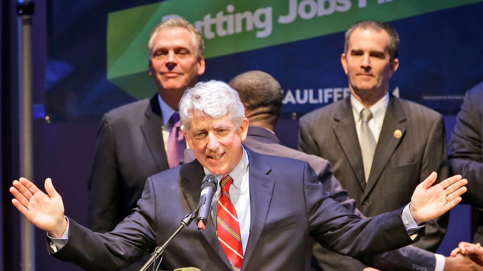 cheats/2013/11/12/democrat-leads-virginia-ag-race/131112-mark-herring-cheat_fbwhuu