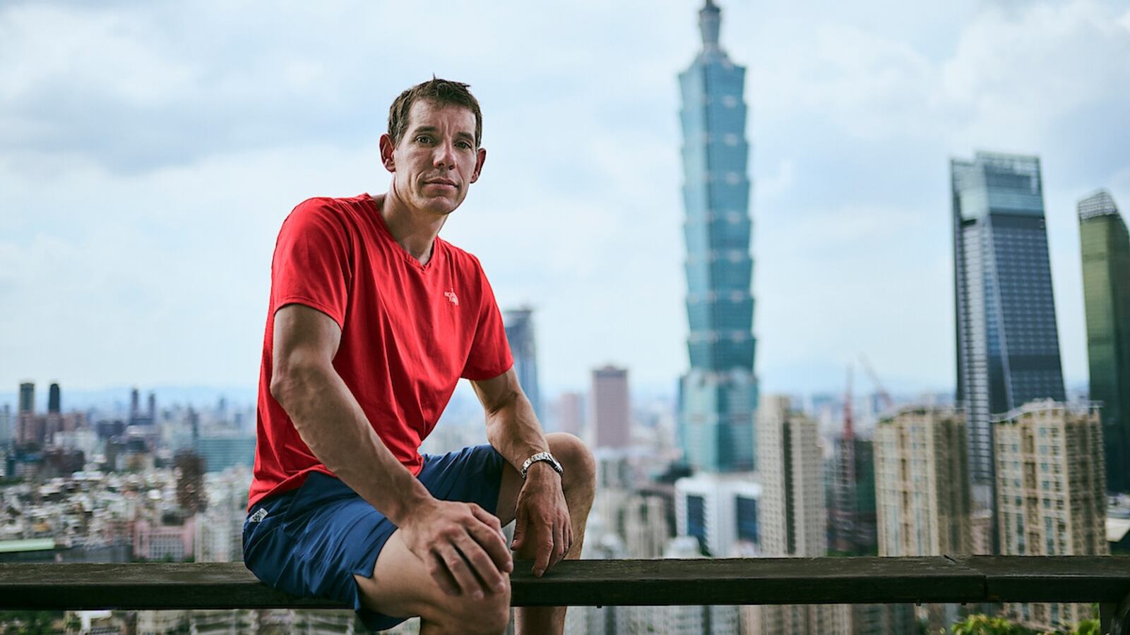Alex Honnold was set to climb the skyscraper in the background in Taipei.