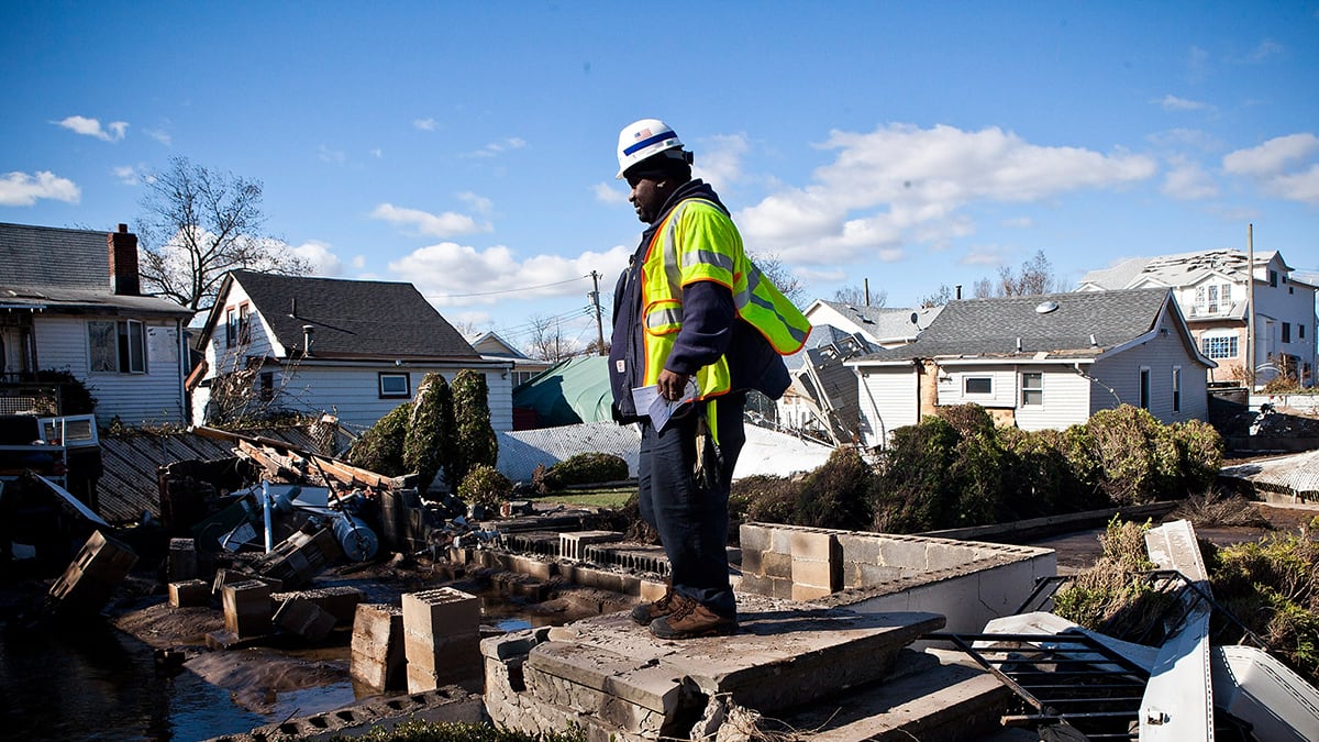 cheats/2012/11/04/40-000-nyers-may-need-housing/hurricane-housing-cheat_fkirps