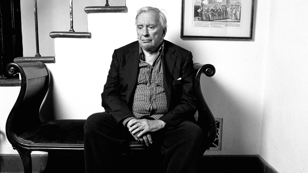 articles/2012/08/01/remembering-the-surprisingly-vulnerable-gore-vidal/gore-vidal-vulnerable-siegel_huexgb