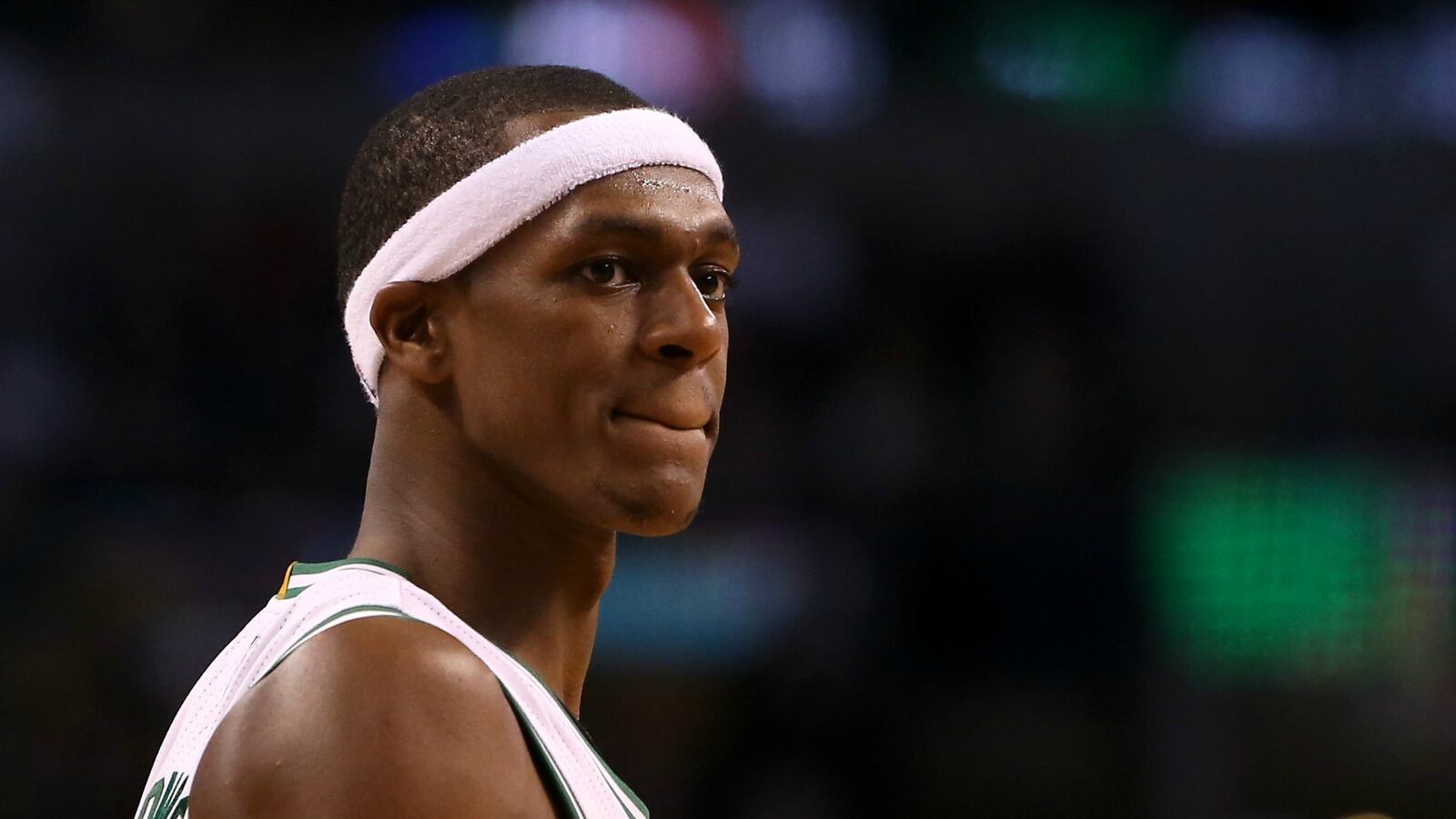 cheats/2014/12/18/bostons-rajon-rondo-traded-to-dallas/141218-rondo-cheat_huhirk