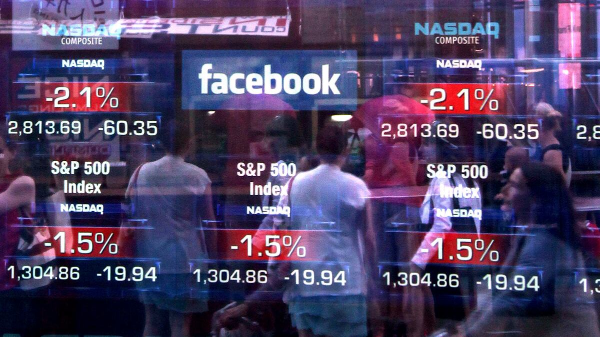 cheats/2012/05/21/facebook-shares-dive/facebook-stock-drops-cheat_jwr9p0