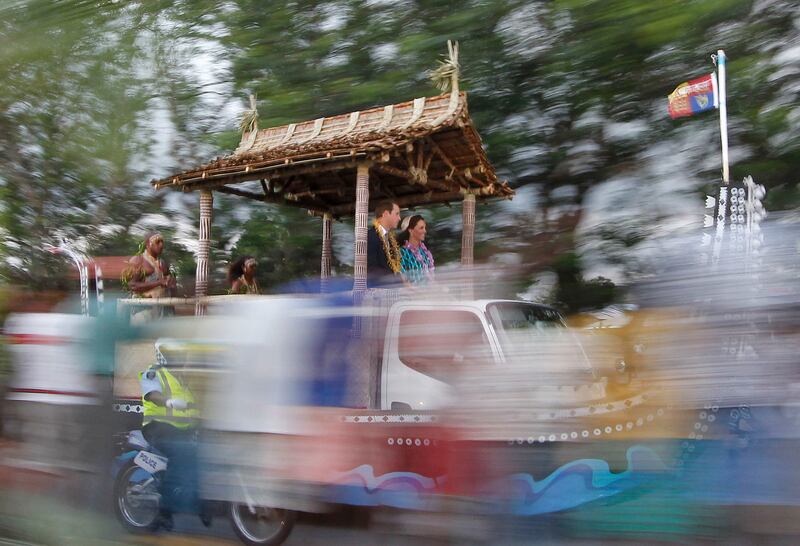 galleries/2012/09/22/the-best-of-prince-william-kate-s-jubilee-south-pacific-visit-photos/will-kate-tour-12_u8xyw2
