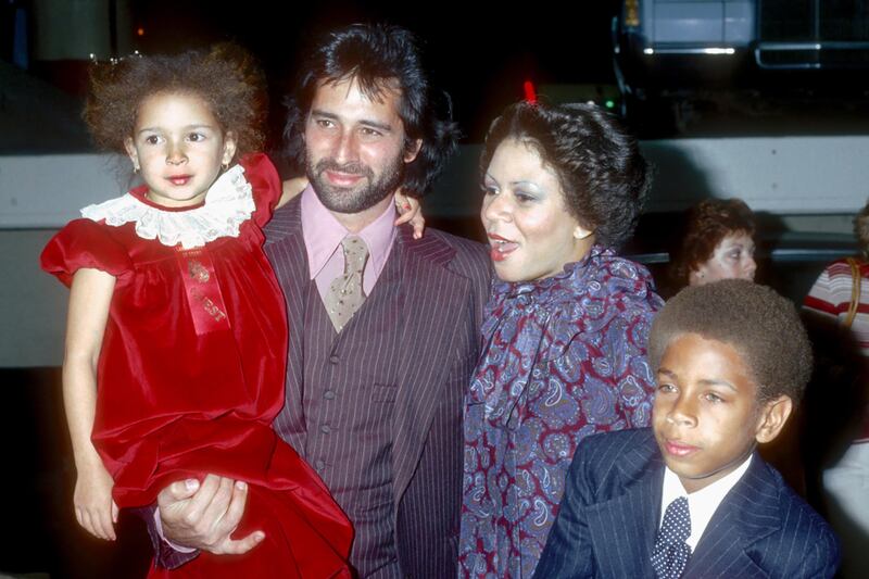 galleries/2012/01/13/jay-z-s-glory-and-other-songs-inspired-by-babies-photos/songs-for-babies-riperton_hyevrt