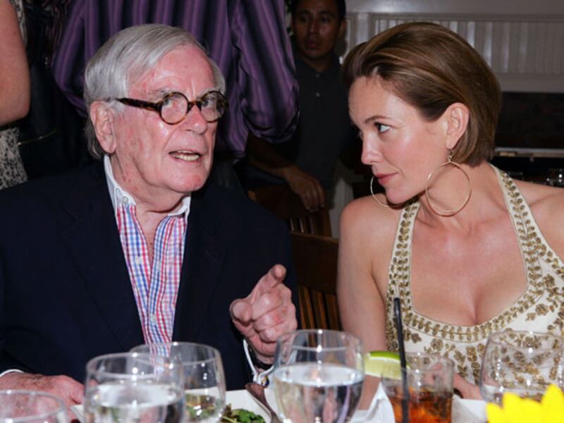 galleries/2009/08/27/dominick-dunne-1925-2009/dunne-4_xcndff