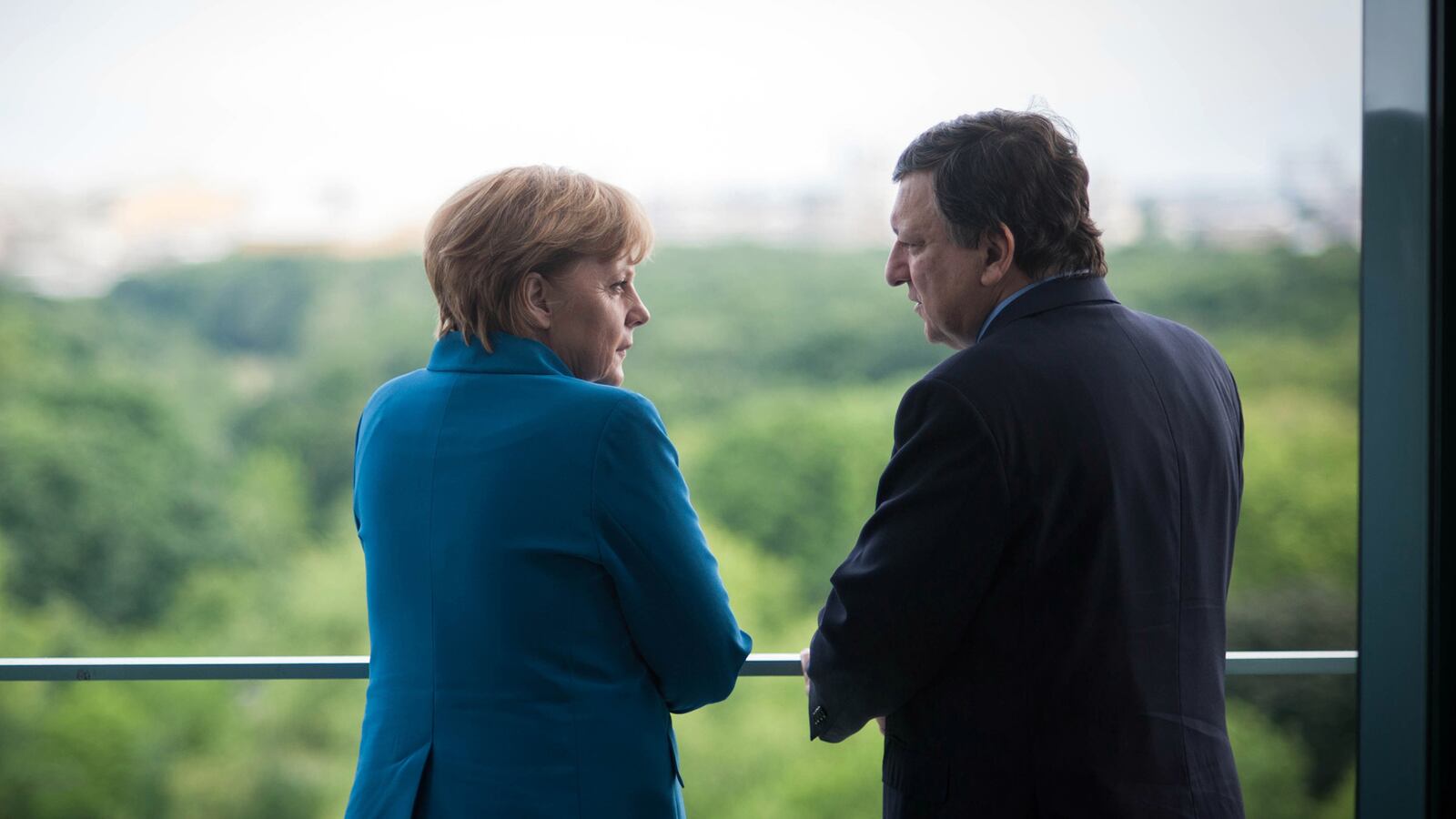 cheats/2012/06/05/merkel-need-more-europe/merkel-euro-crisis-cheat_ttsmhc