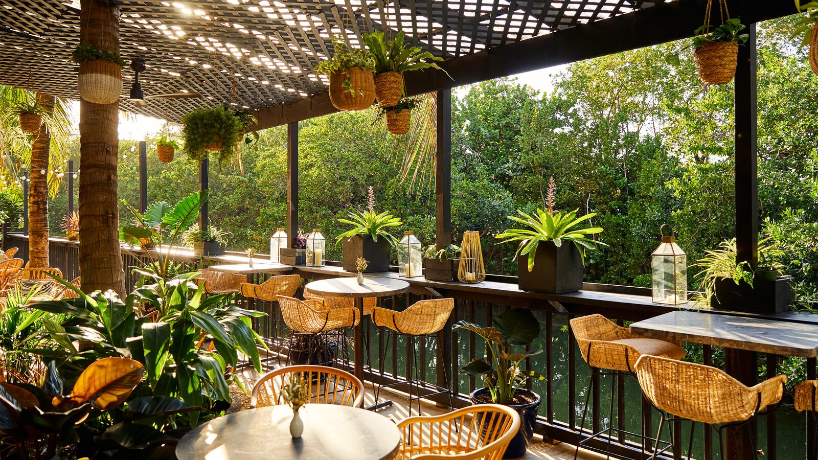 210426-kayak-tease_h6hphp