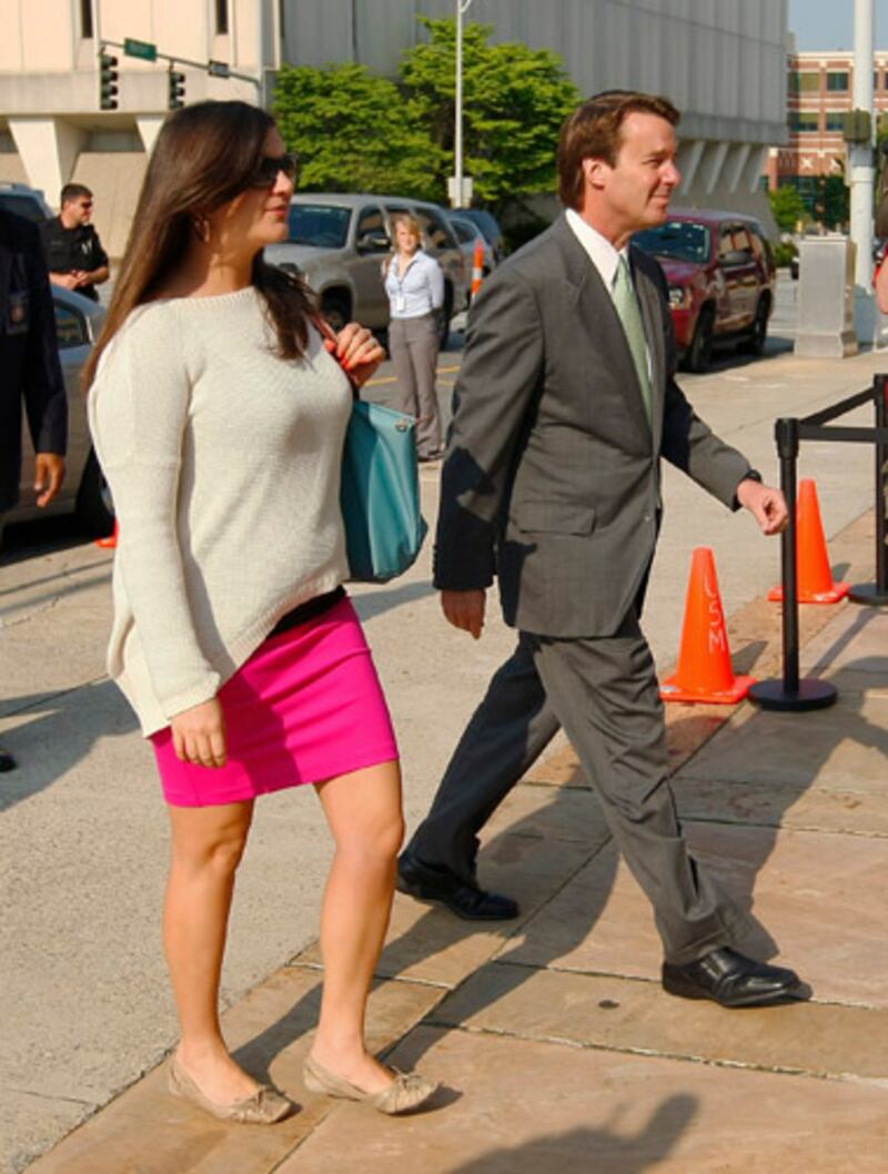 galleries/2012/05/02/cate-edwards-s-style-at-john-edwards-trial-photos/cate-edwards-fashion-7_en5zkc