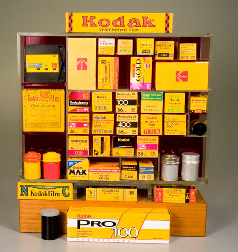 galleries/2012/01/19/the-once-great-eastman-kodak-company-in-its-glory-days-photos/kodak-history-film_rc8fpw