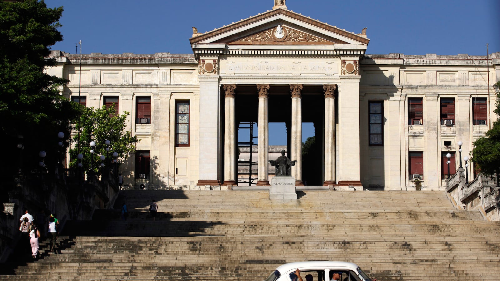 articles/2015/07/03/the-truth-about-cuba-s-hiv-breakthrough/150702-sepkowitz-cuba-tease_yy9wj6