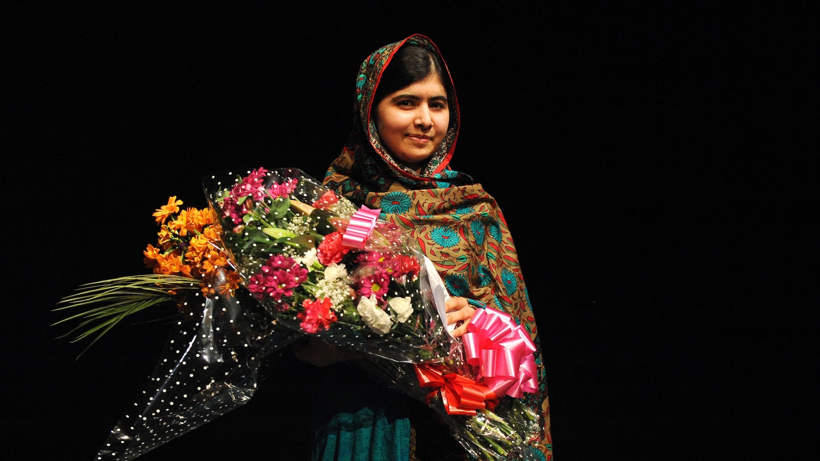 articles/2014/10/10/a-lot-of-pakistanis-hate-their-nobel-winner/141010-albritton-yousufzai-tease_uawabs