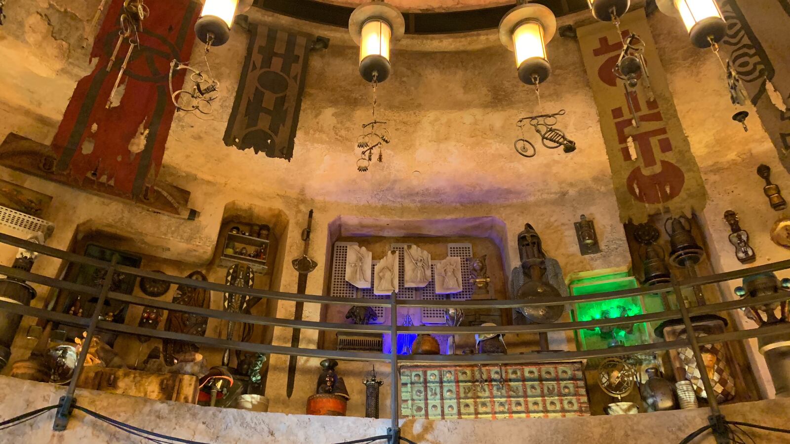 Dok-Ondar’s Den of Antiquities