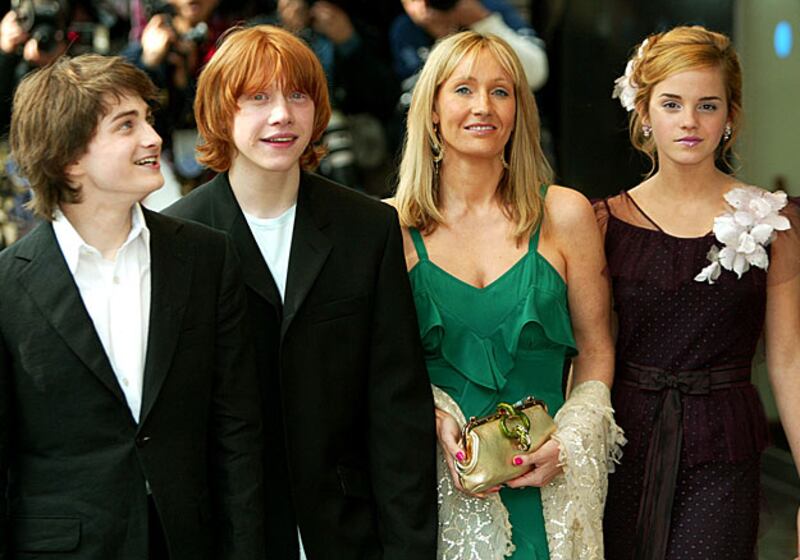 galleries/2009/07/14/harry-potter-through-the-years/harry-potter-10-1_gbhxid