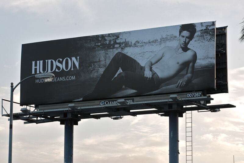 galleries/2011/08/15/patrick-schwarzenegger-and-more-celebrity-kids-who-model/celebrity-kid-models-elettra-patrick-schwarzenegger_ficyun