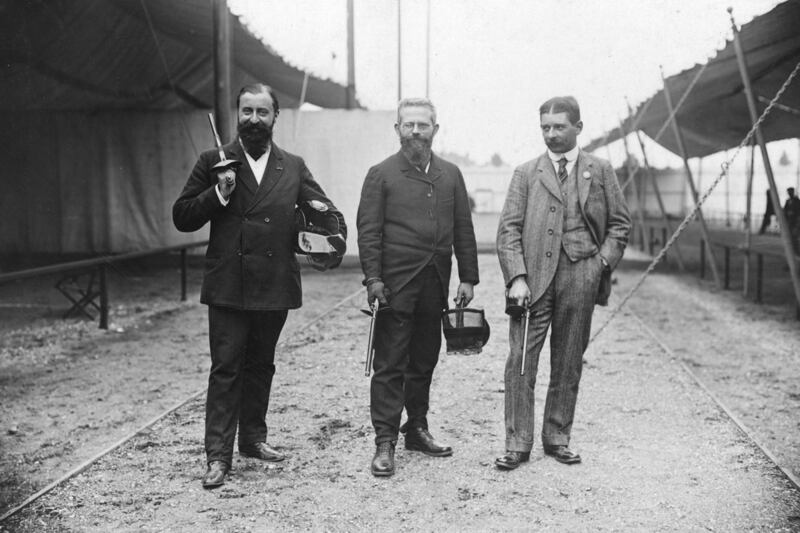 galleries/2012/06/26/baseball-rope-climbing-and-more-discontinued-olympic-events-photos/discontinued-olympic-events-dueling-pistols_ifaxqu