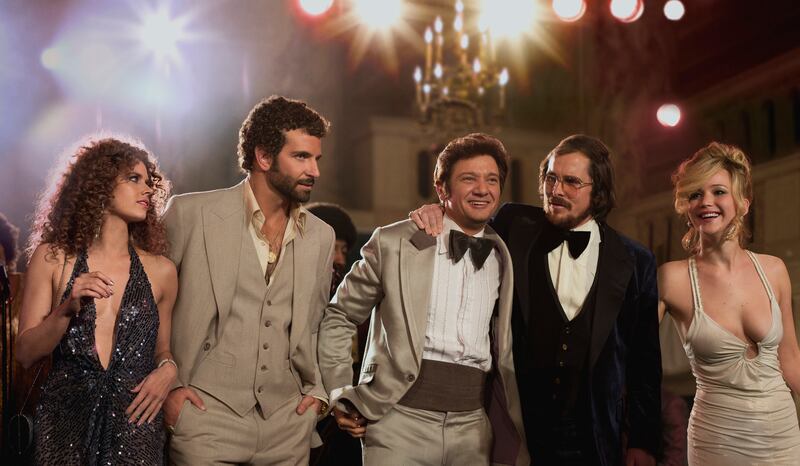 galleries/2013/12/17/13-best-movies-of-2013-american-hustle-the-wolf-of-wall-street-and-more/2013-best-movies-hustle_w7nspd