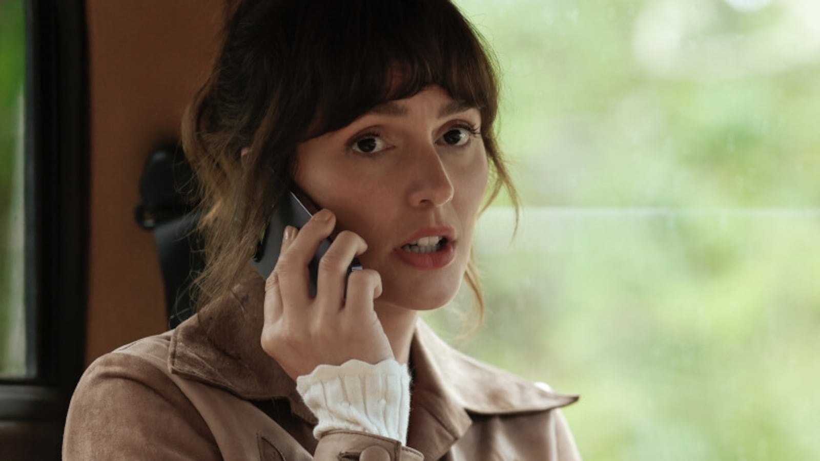 Leighton Meester as Lou Hickman