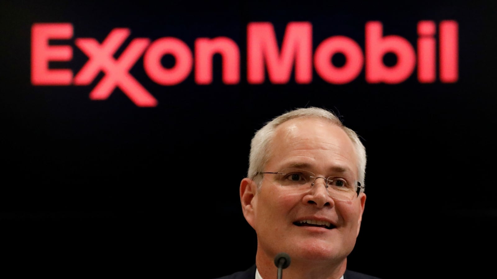 cheats/2017/03/06/white-house-statement-plagiarizes-exxonmobil/170306-exxonmobile-wh-statement-cheat_ikvqqc