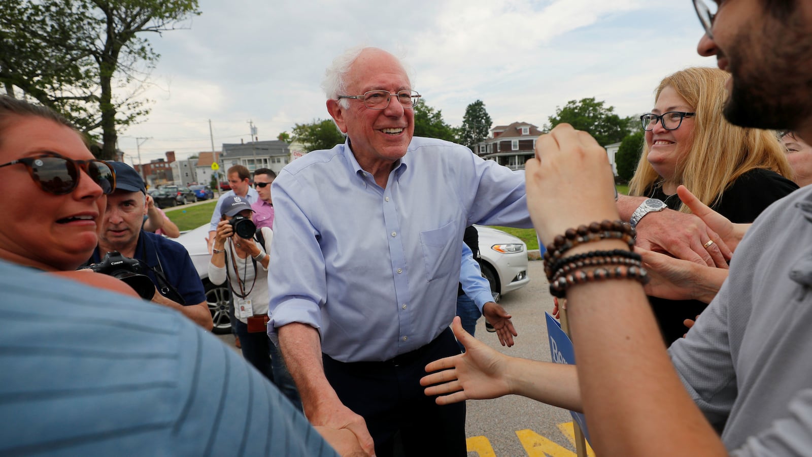 bernie_fundraising_omar_yh6zra