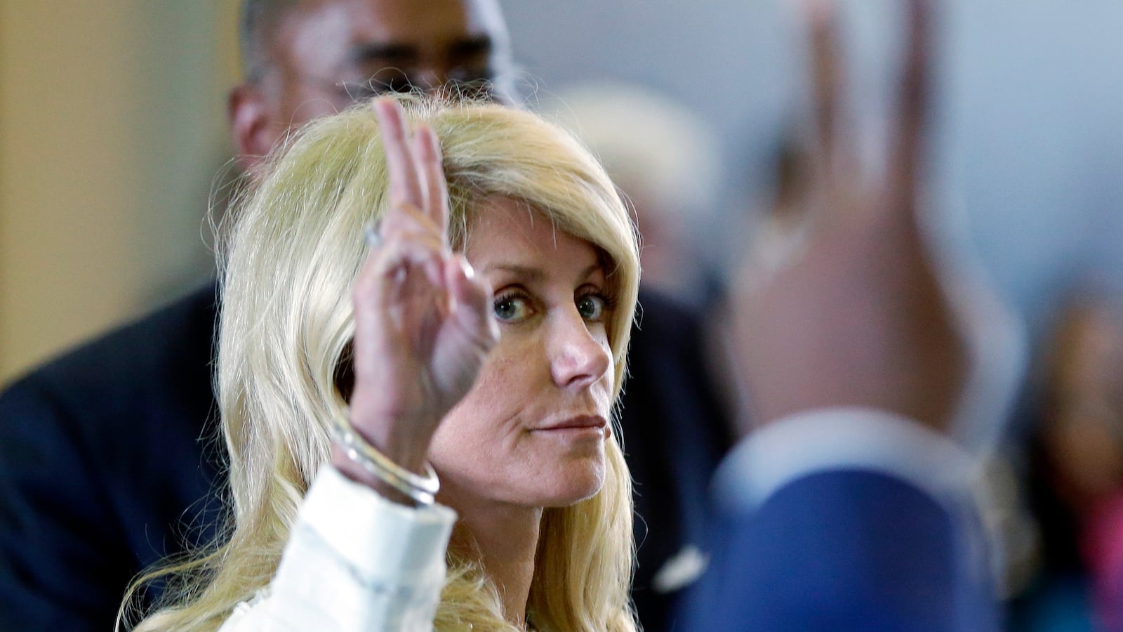 articles/2013/06/26/wendy-davis-the-state-senator-who-almost-killed-the-texas-abortion-bill/130625-wendy-davis-profile-tease_tv99hf