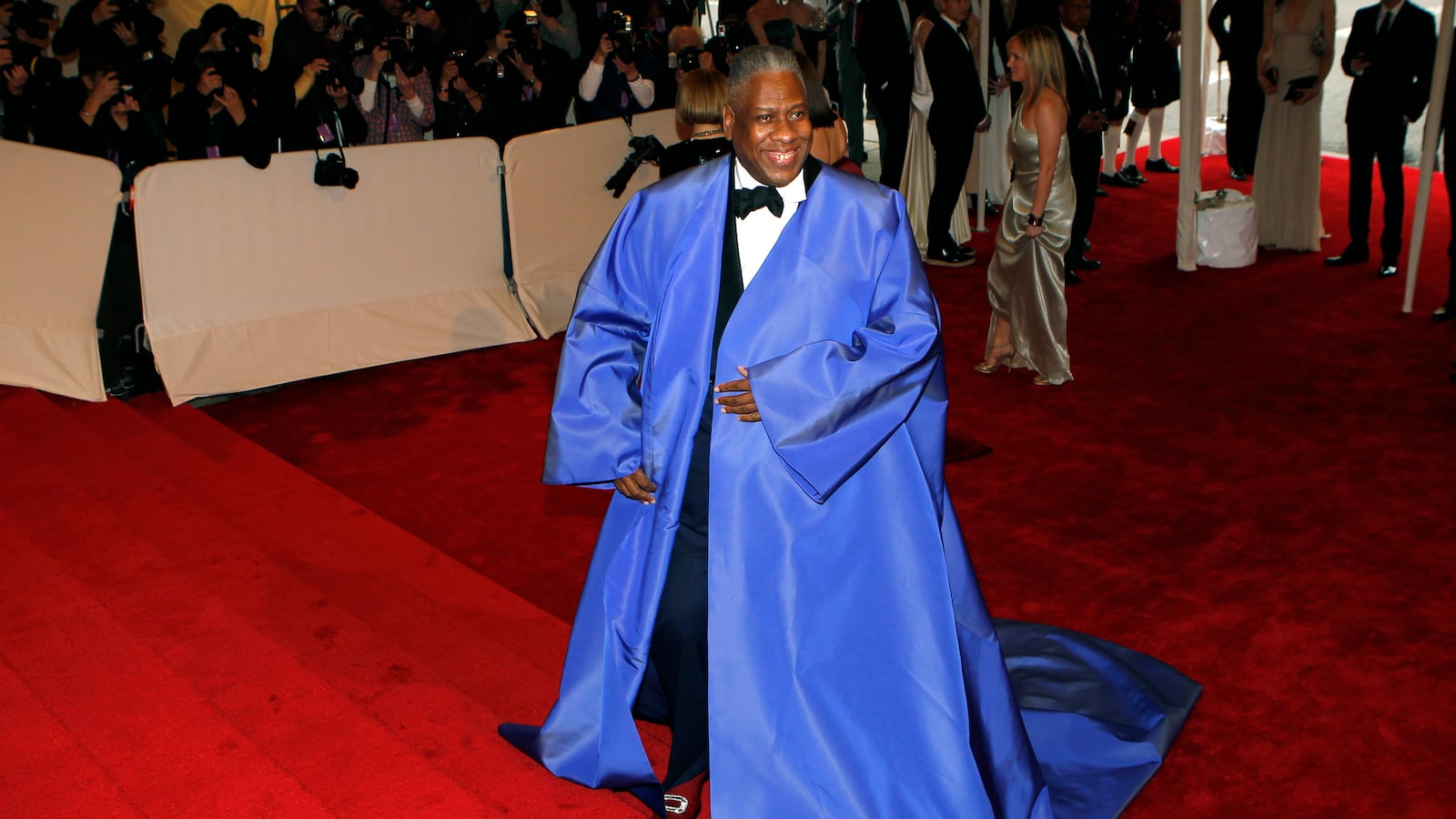 2011-05-02T120000Z_1987459770_GM1E7530JX901_RTRMADP_3_USA_kxdu8s