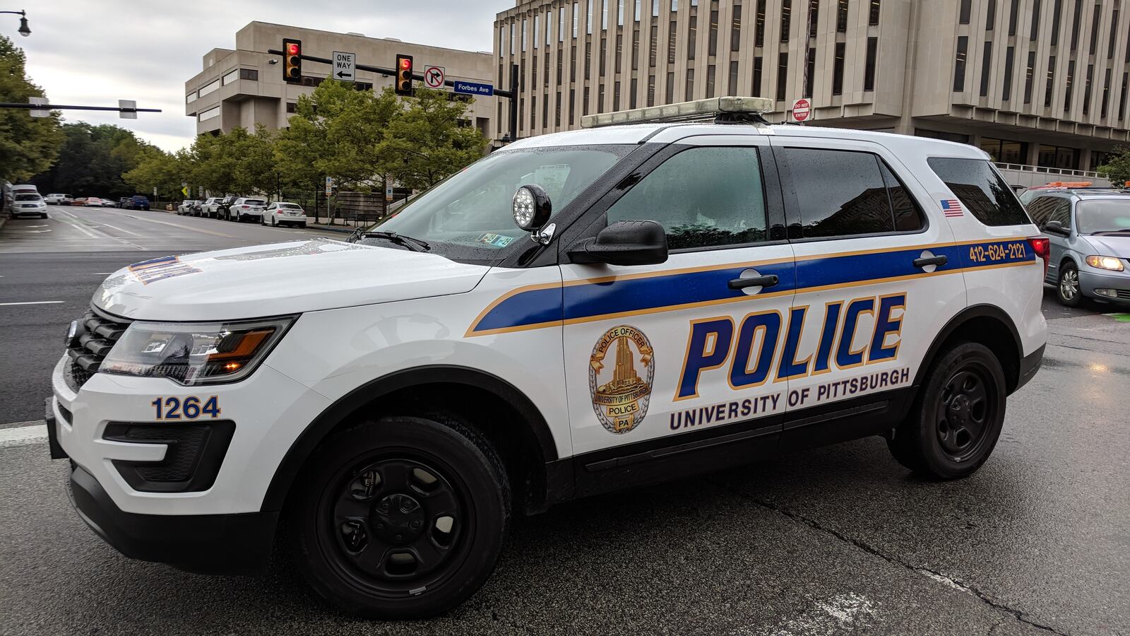 University_of_Pittsburgh_Police_Cruisers_bqedgn