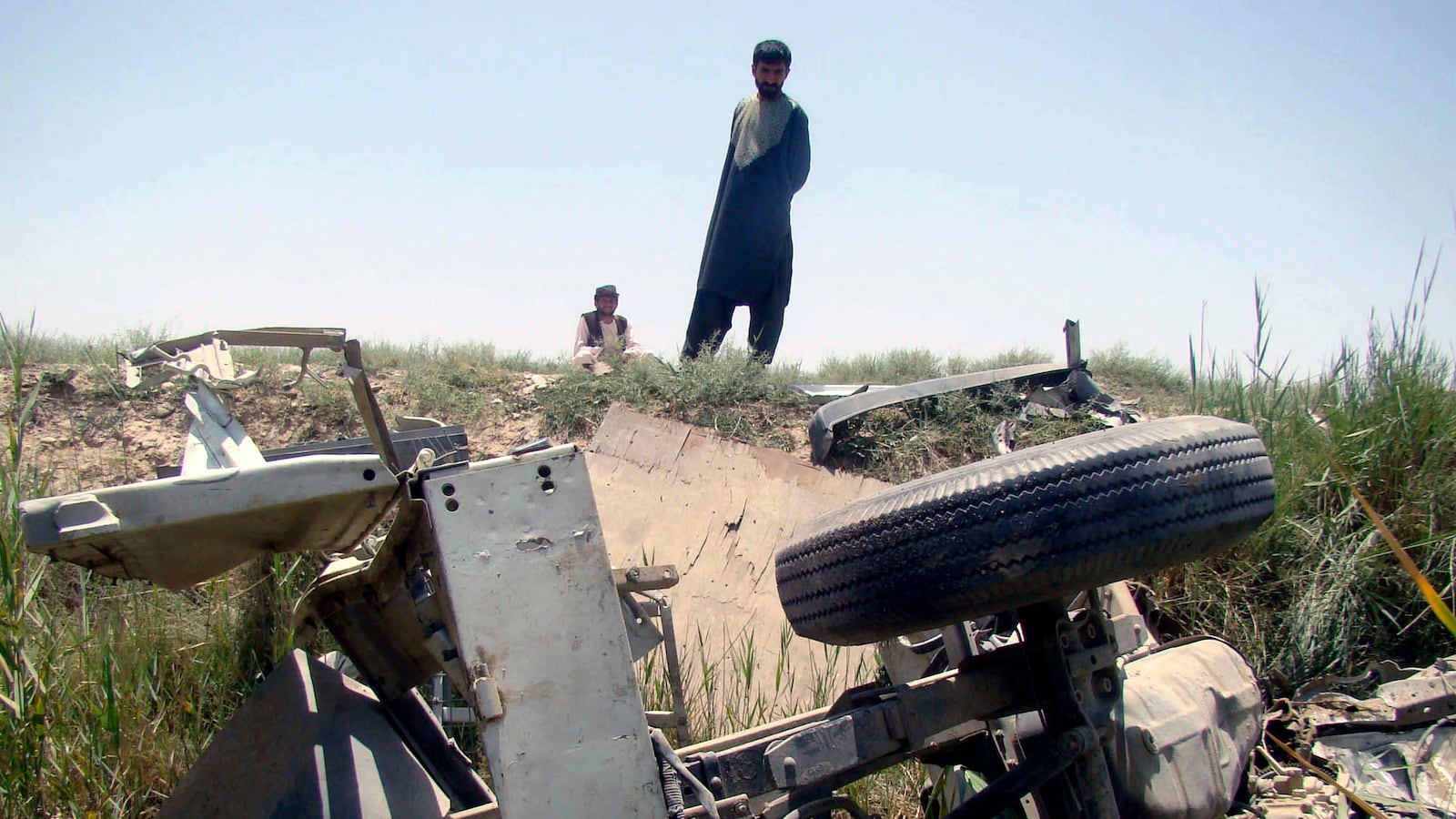 cheats/2013/07/23/report-details-failed-afghan-project/130723-afghanistan-roadside-bombs-cheat_hek7ue