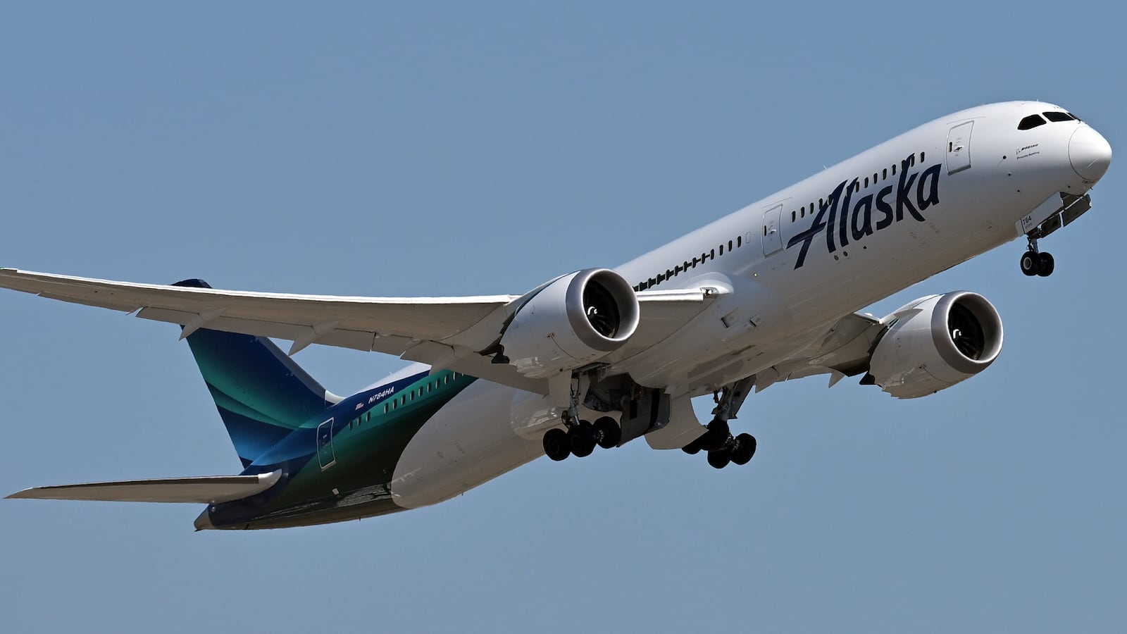 Boeing 787-9 Dreamliner Alaska Airlines N784HA Plane at Leonardo Da Vinci International Airport in Fiumicino (Italy), May 24th, 2026
