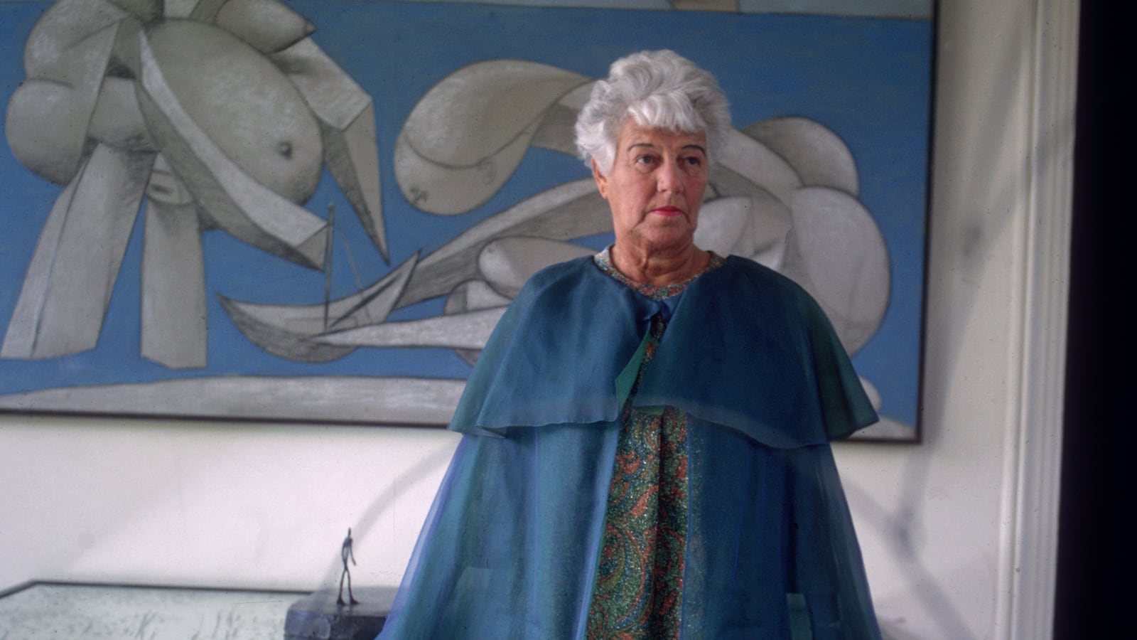 articles/2015/05/02/how-peggy-guggenheim-became-the-queen-of-modern-art/150501-mcnearney-guggenheim-tease_cnaepf