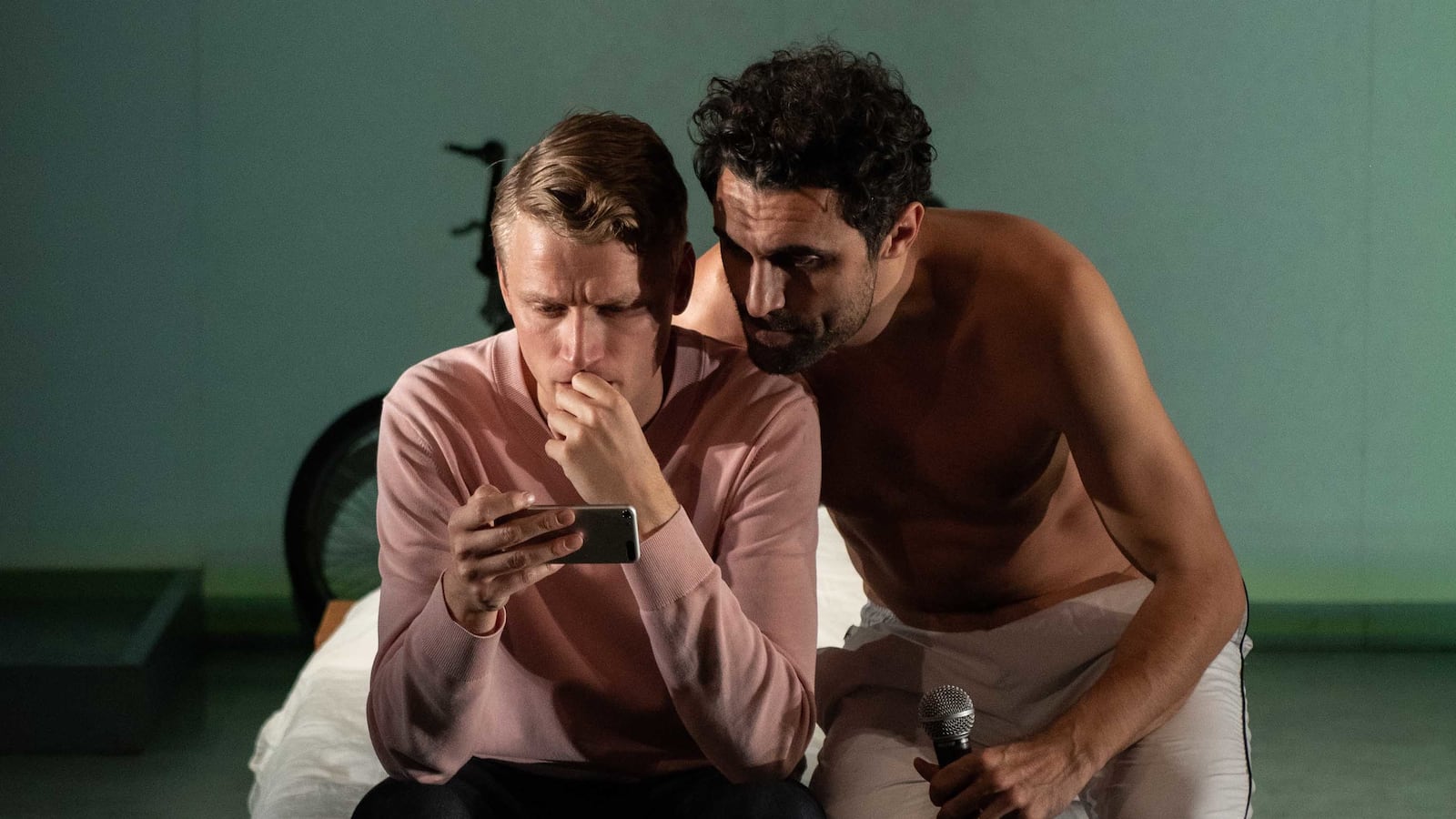 191118-teeman-history-violence-tease_jbor4f