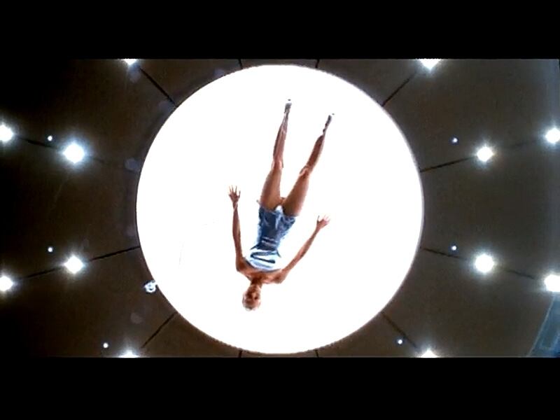 galleries/2011/11/16/my-big-break-photos/madonna-silver-dress_q95ljq