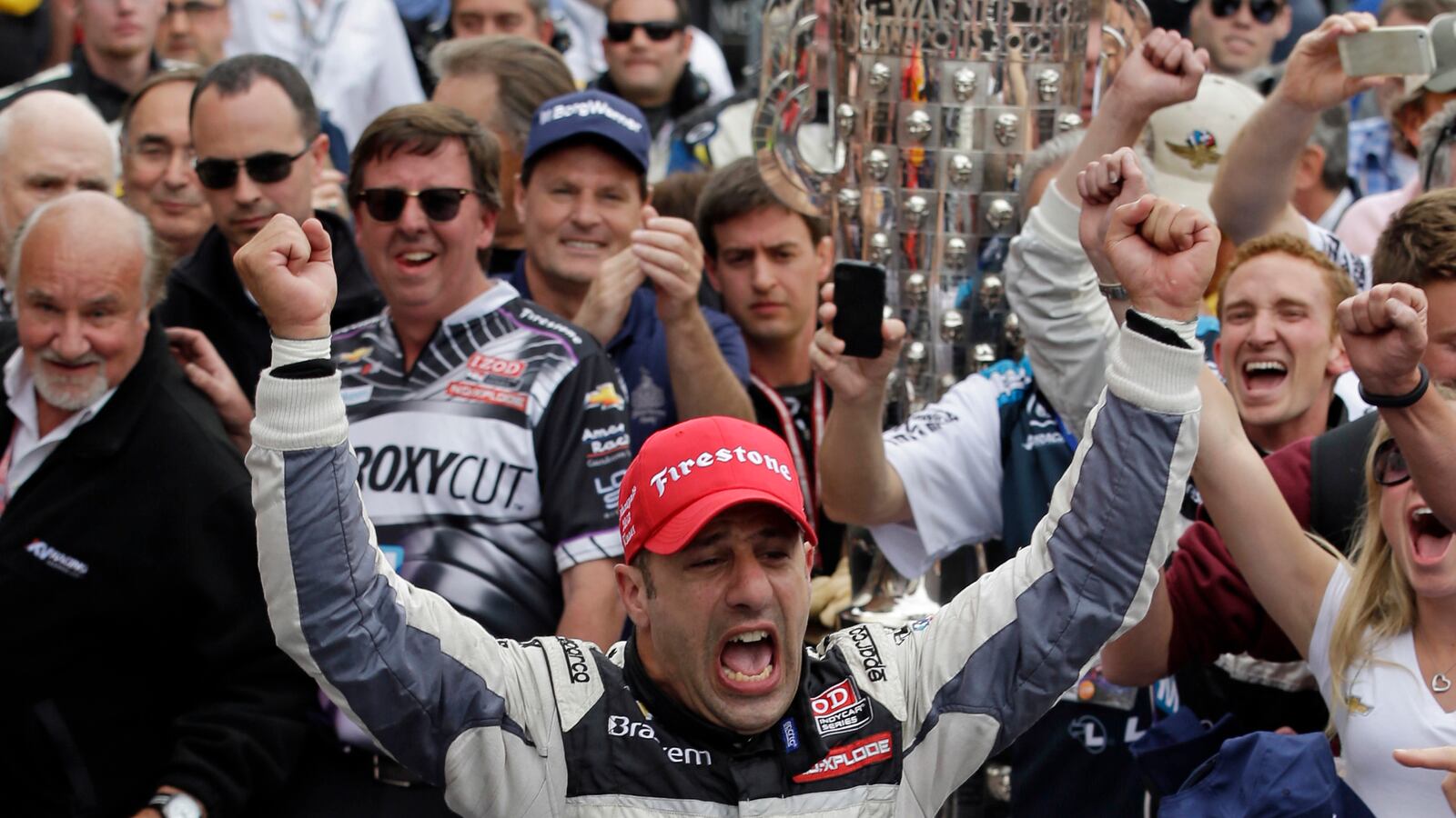 cheats/2013/05/26/early-crash-at-indy-500/130526-Tony-Kanaan-tease_ykrbwe