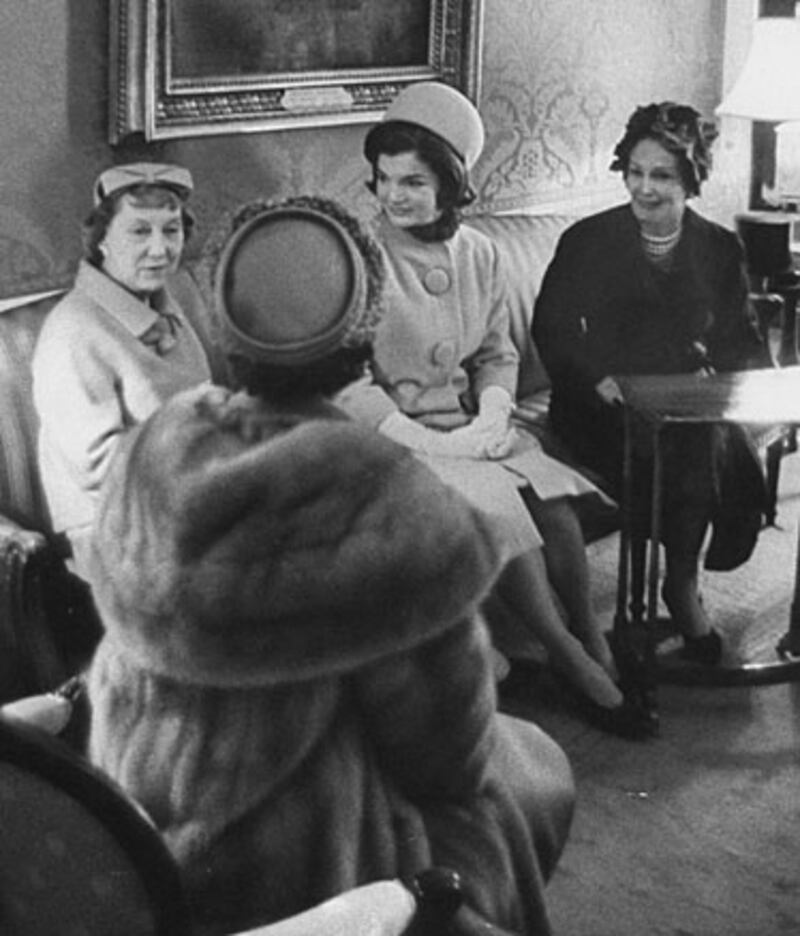 galleries/2009/06/03/the-ultimate-ladies-lunch/first-ladies-4_ere6ot