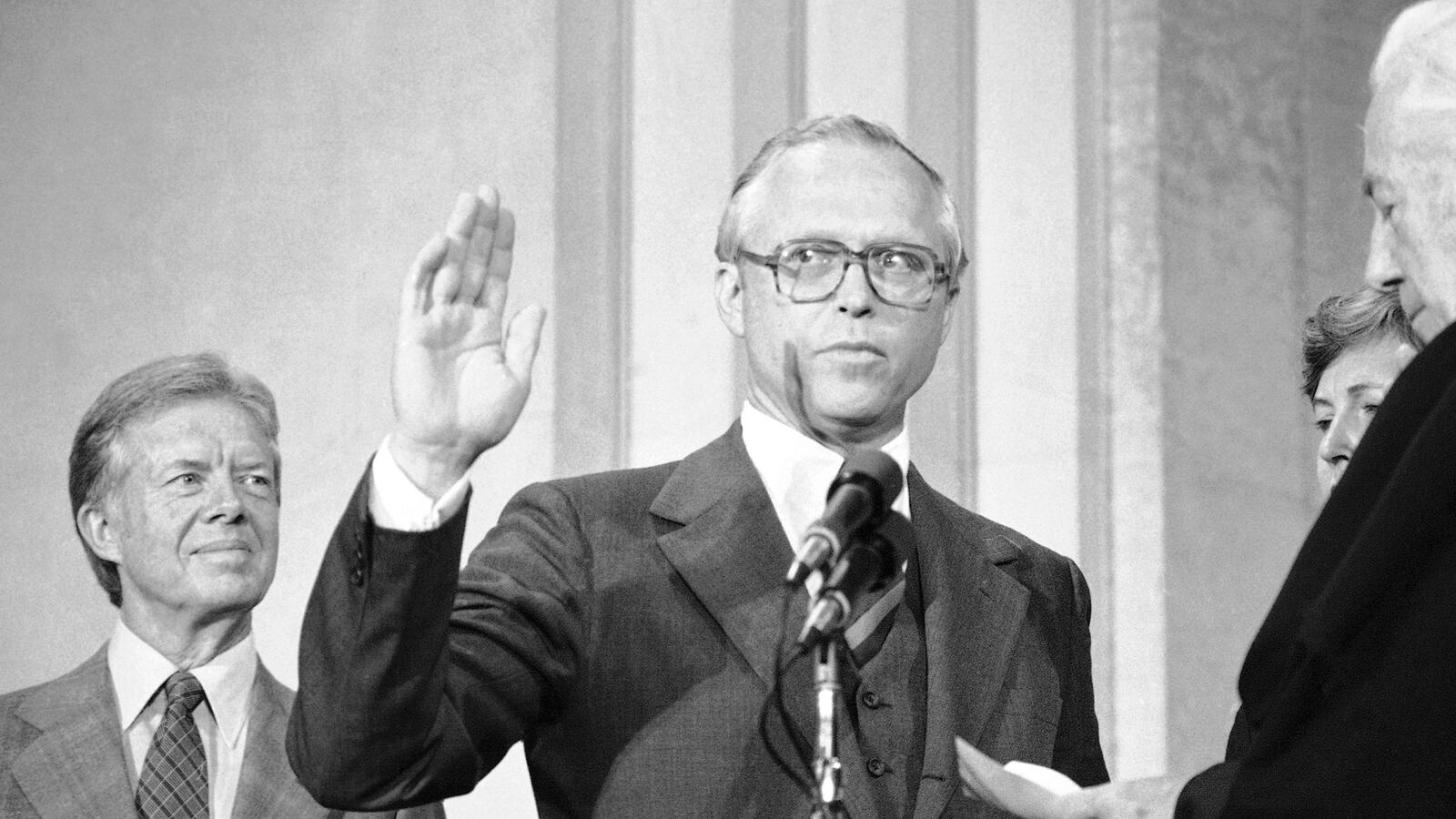 articles/2013/10/12/this-loophole-can-end-the-shutdown/131011-jacobs-civiletti-tease_wedxgm