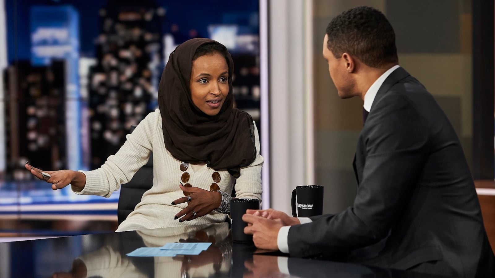 DySLkRiX4AUP6uM_svqzx9