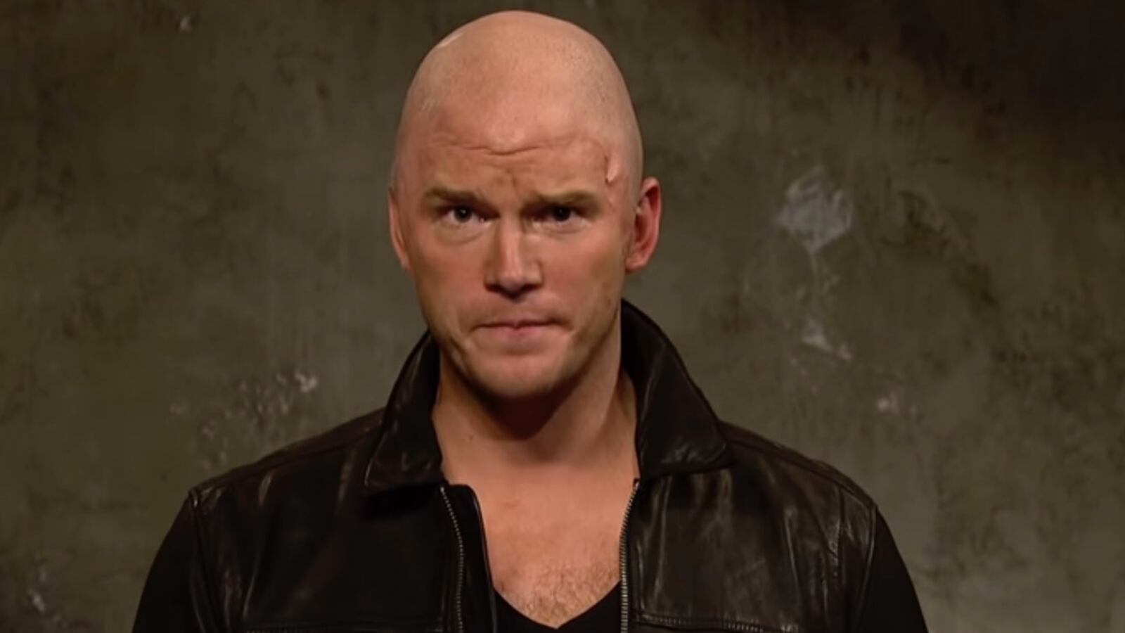 articles/2015/06/30/chris-pratt-s-bizarro-cut-snl-skit/150630-viralvid-pratt-tease_dactlp