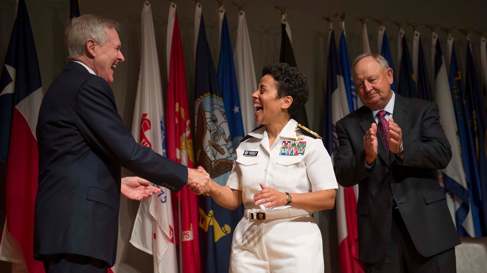 cheats/2014/07/02/navy-gets-first-four-star-female-admiral/140702-navy-female-cheat_anjbzr