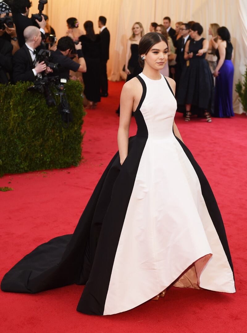 galleries/2014/05/06/met-gala-2014-red-carpet-best-dressed-from-costume-institute-gala/met-costume-gala-2014-hailee_db1qev