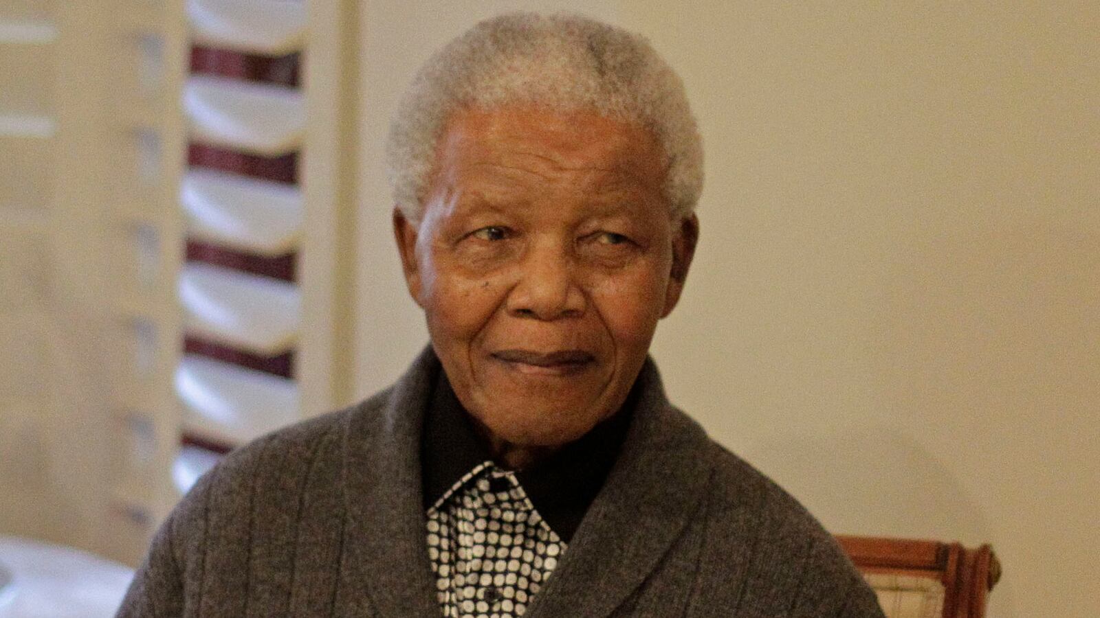 cheats/2013/03/29/mandela-doing-very-well/130310-mandela-hospital-cheat_xjz77n