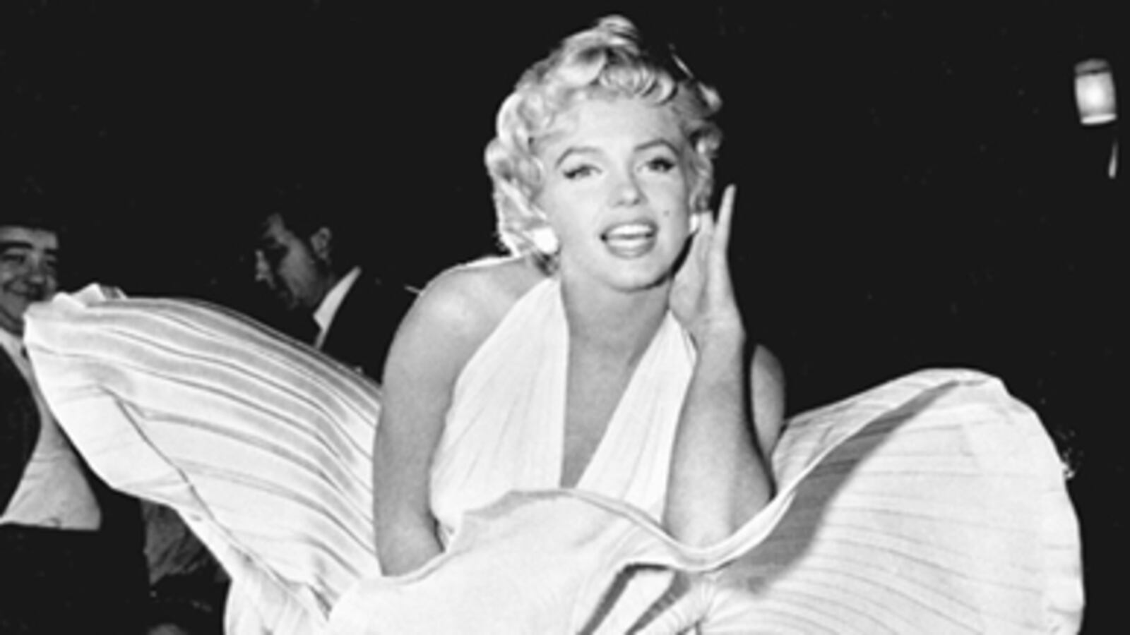 articles/2010/10/20/marilyn-monroe-fragments-review-of-her-diaries/merkin-marilyn-monroe_134171_pzm7xw